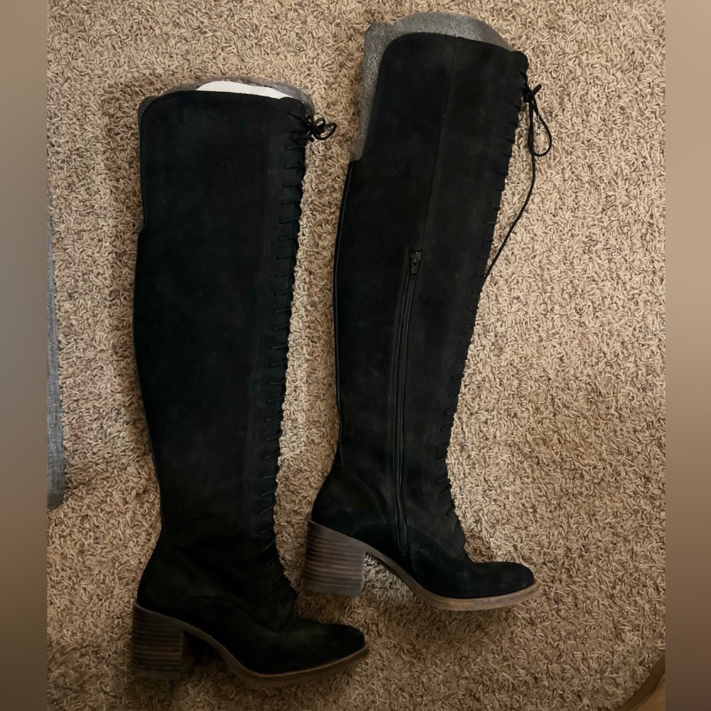 Lucky Brand Riddick Boots - Picture 2 of 2
